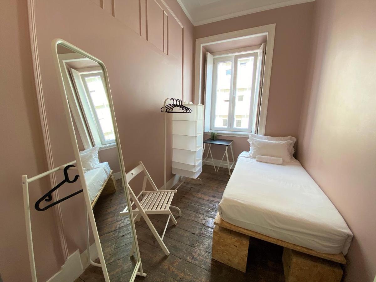 Green Heart Hostel Lisbon Exterior photo